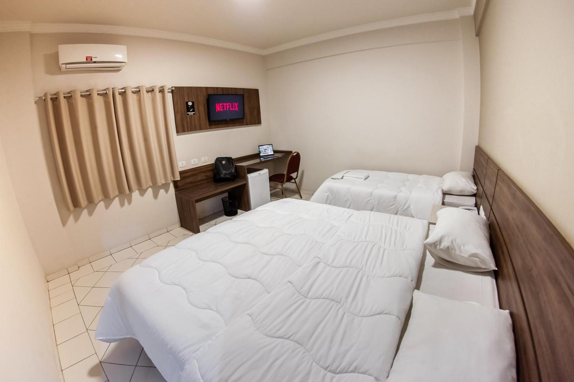 London Hotel Londrina Room photo