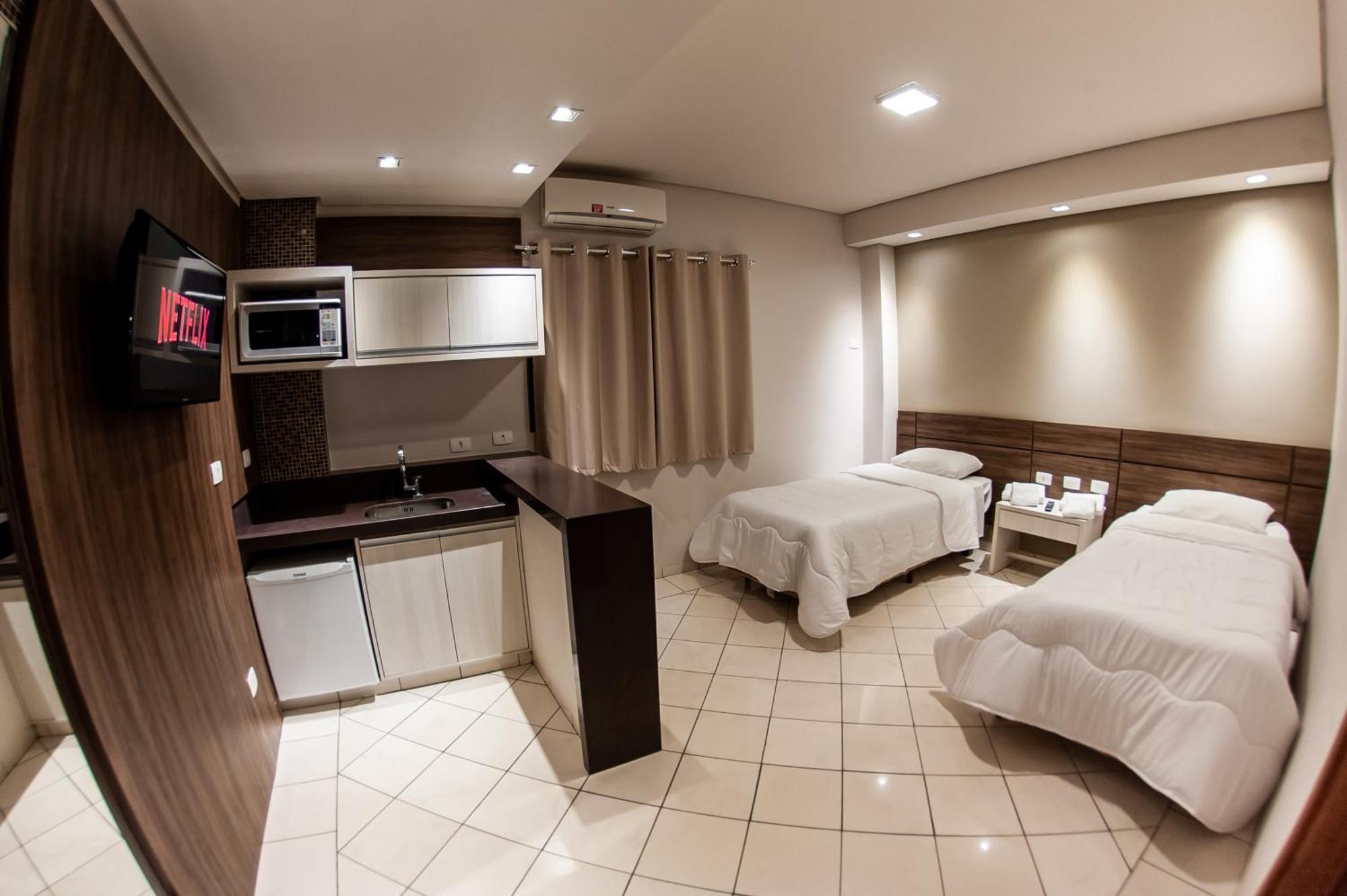 London Hotel Londrina Room photo